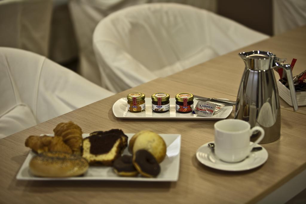Chic Hotel Ateny Zewnętrze zdjęcie